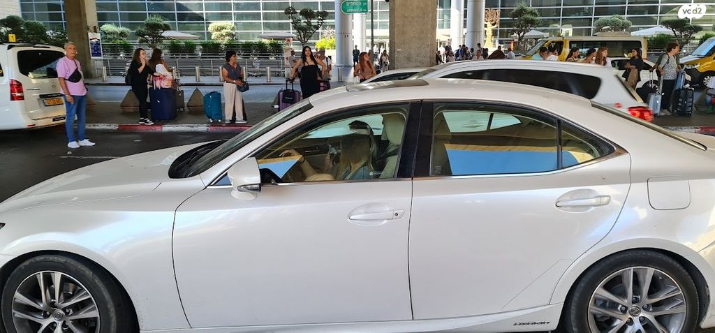 מודעת רכב לקסוס IS