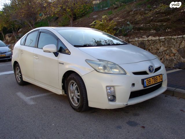 מודעת רכב טויוטה פריוס