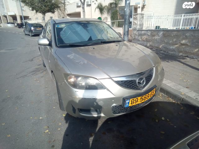 מודעת רכב מאזדה 3