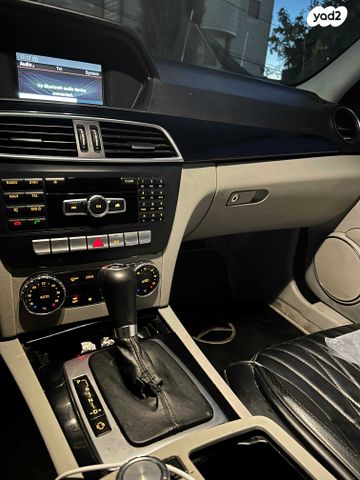 מודעת רכב מרצדס-בנץ C-class