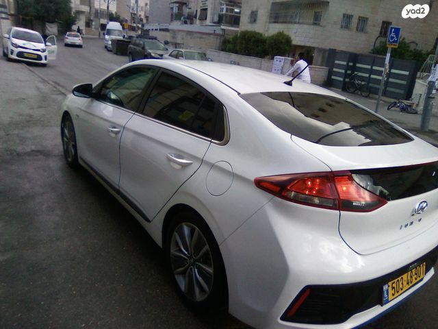 מודעת רכב יונדאי איוניק