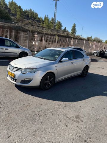 אם ג'י 550