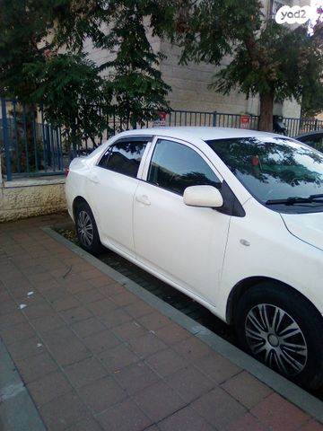 טויוטה קורולה