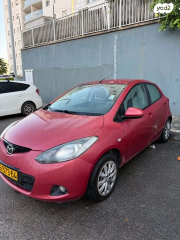 מודעת רכב מאזדה 2