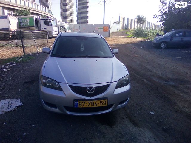 מאזדה 3