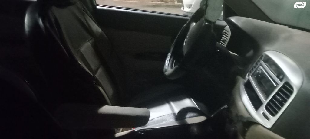 יונדאי אקסנט i25