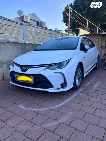 טויוטה קורולה