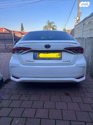 טויוטה קורולה