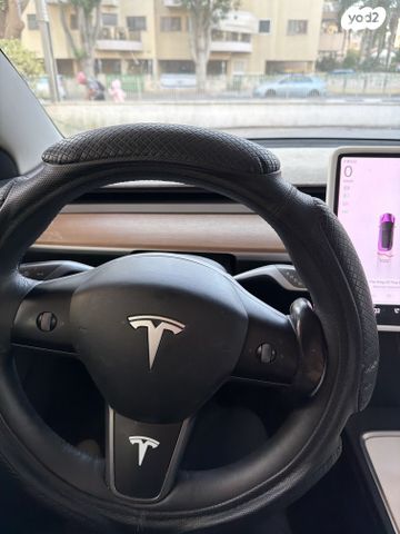 טסלה מודל 3