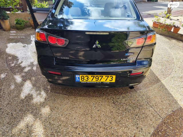 מיצובישי לנסר