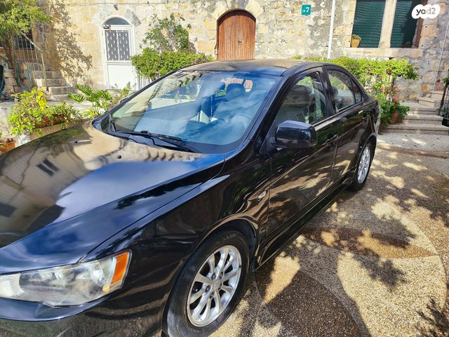 מיצובישי לנסר