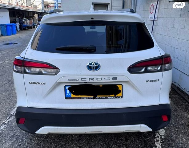 טויוטה קורולה קרוס