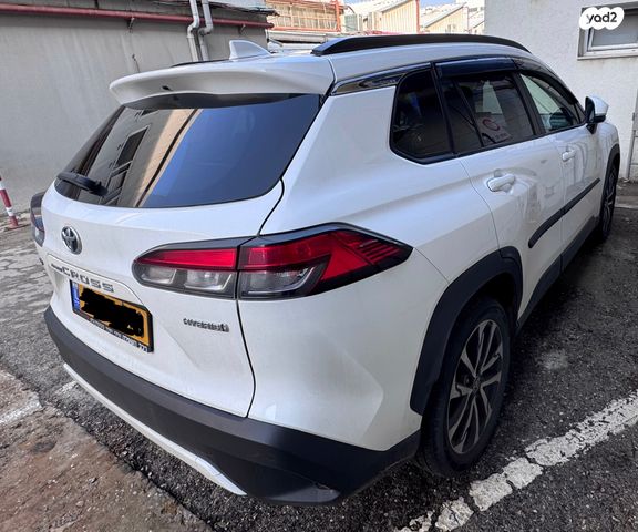 טויוטה קורולה קרוס