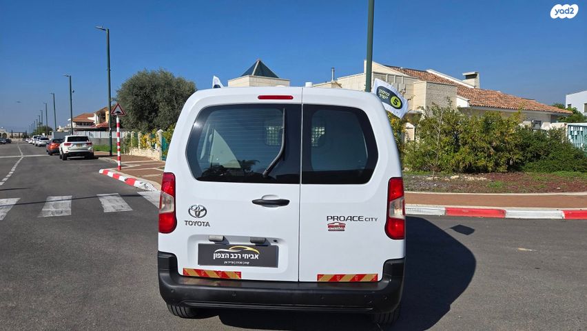 טויוטה פרואייס סיטי