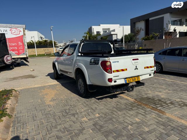 מיצובישי טרייטון / L200