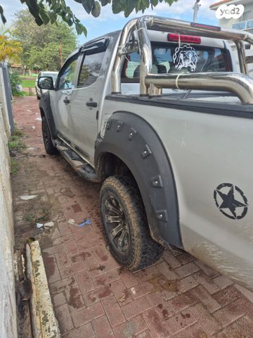 מודעת רכב איסוזו די-מקס