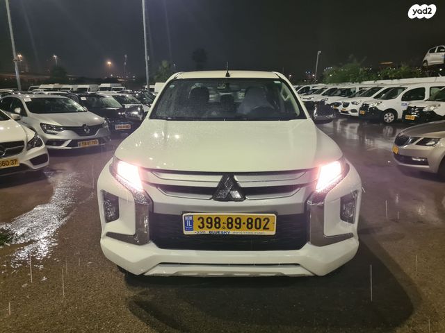 מיצובישי טרייטון / L200