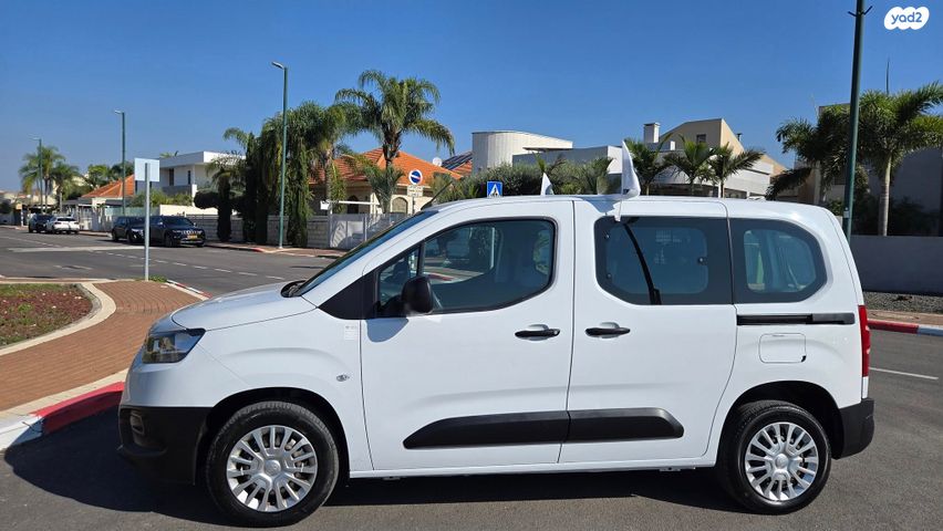 טויוטה פרואייס סיטי