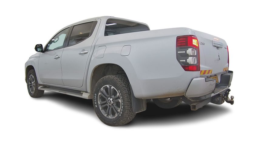 מיצובישי טרייטון / L200