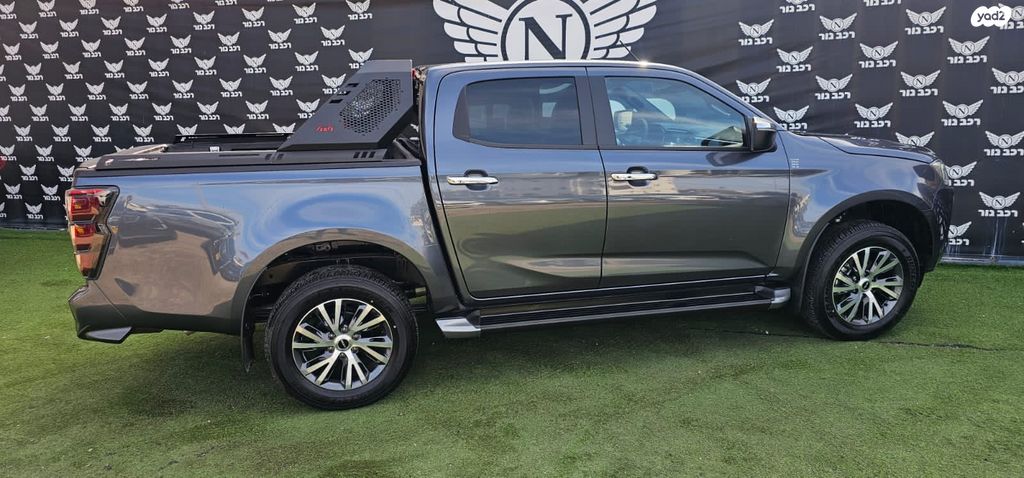 איסוזו די-מקס