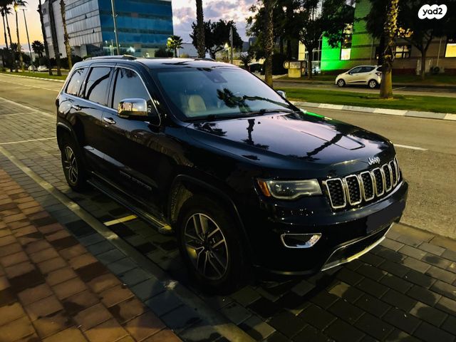 מודעת רכב ג'יפ גרנד צ'ירוקי