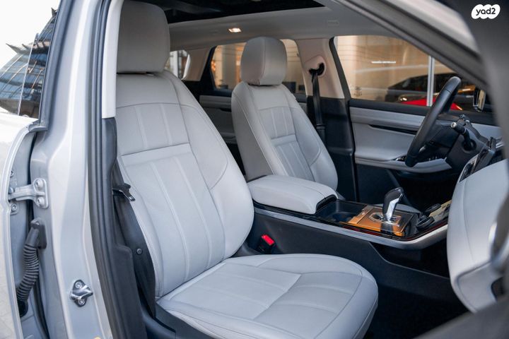 לנד רובר ריינג' רובר איווק