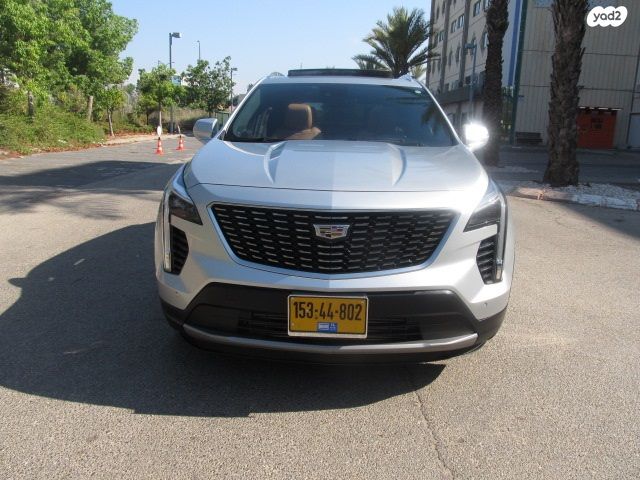 קאדילק XT4