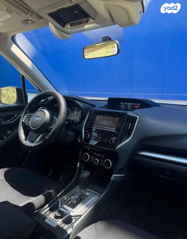 סובארו פורסטר