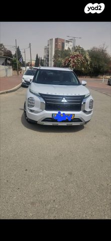 מיצובישי אאוטלנדר