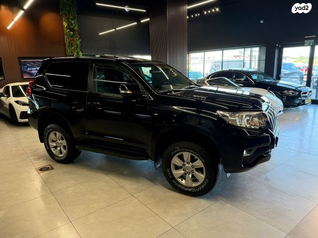 טויוטה לנד קרוזר