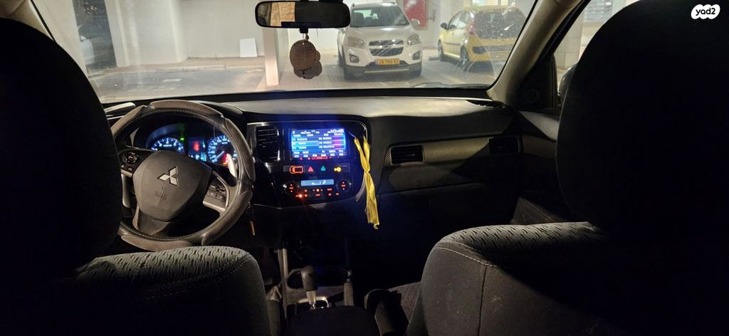 מיצובישי אאוטלנדר