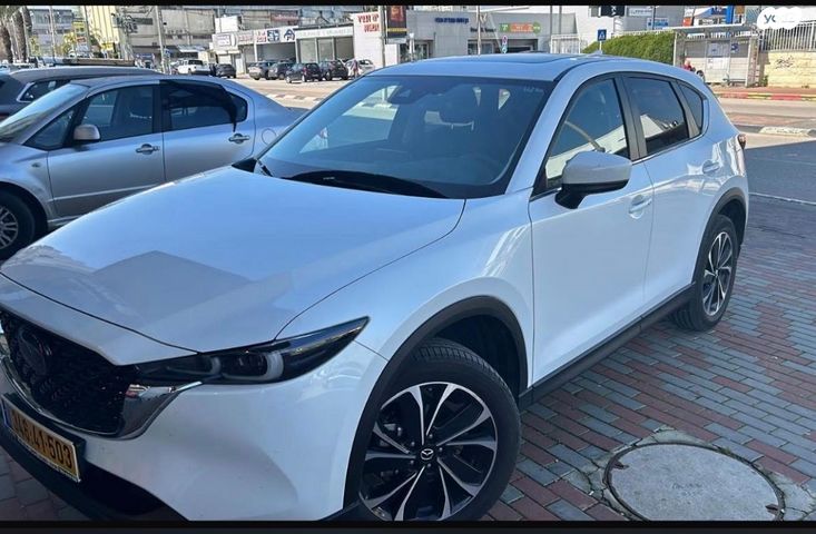 מודעת רכב מאזדה CX-5