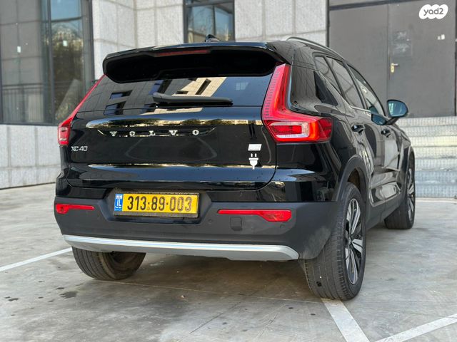 וולוו XC40