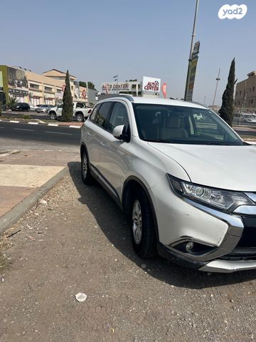 מיצובישי אאוטלנדר