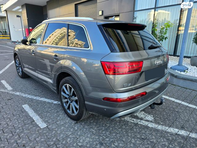 אאודי Q7
