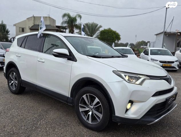 טויוטה RAV4