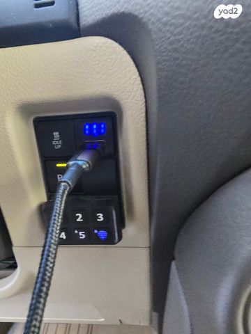 טויוטה לנד קרוזר