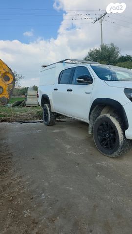 מודעת רכב טויוטה RAV4