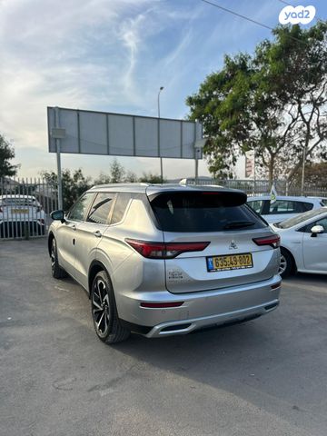 מיצובישי אאוטלנדר