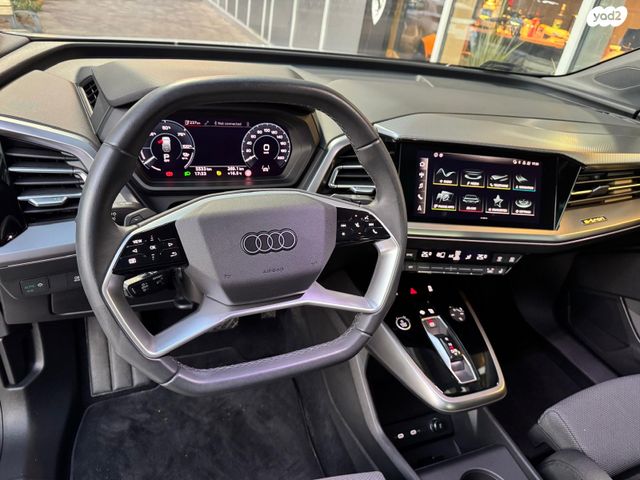 אאודי Q4 e-tron