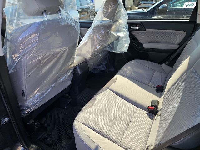 סובארו פורסטר