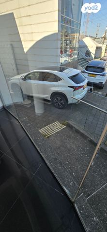 מודעת רכב לקסוס NX