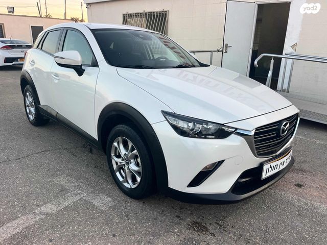 מודעת רכב מאזדה CX-3
