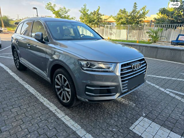 אאודי Q7