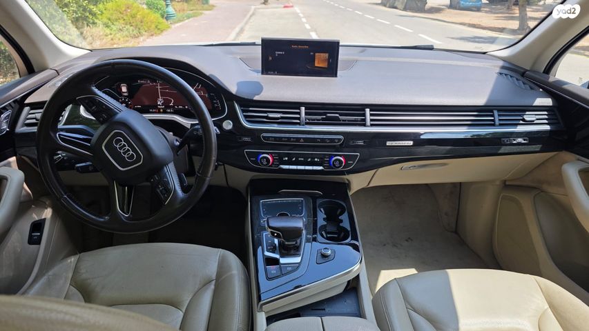 אאודי Q7