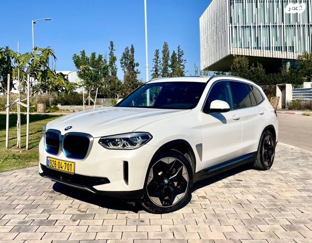 מודעת רכב ב מ וו iX3