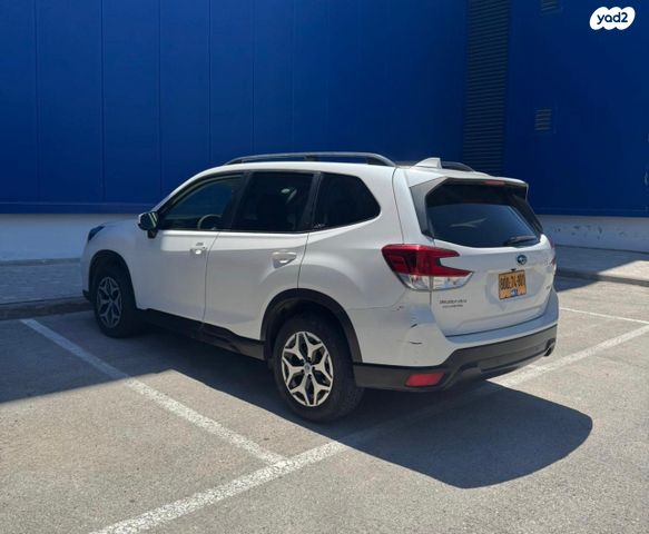 סובארו פורסטר