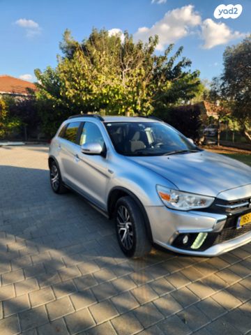 מודעת רכב מיצובישי ASX