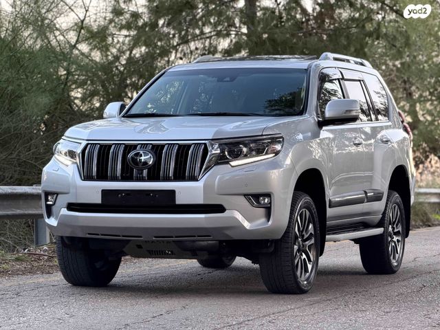 טויוטה לנד קרוזר