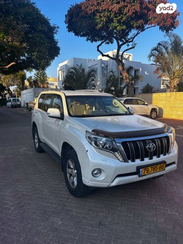 טויוטה לנד קרוזר